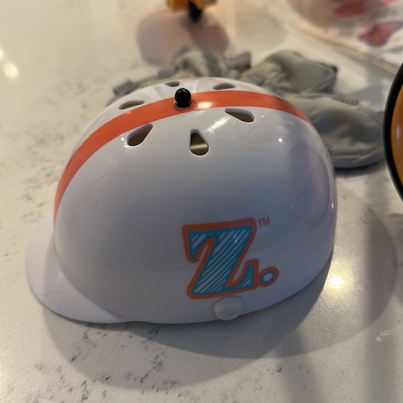 American Girl Z's Scooter set - Picture 2 of 8